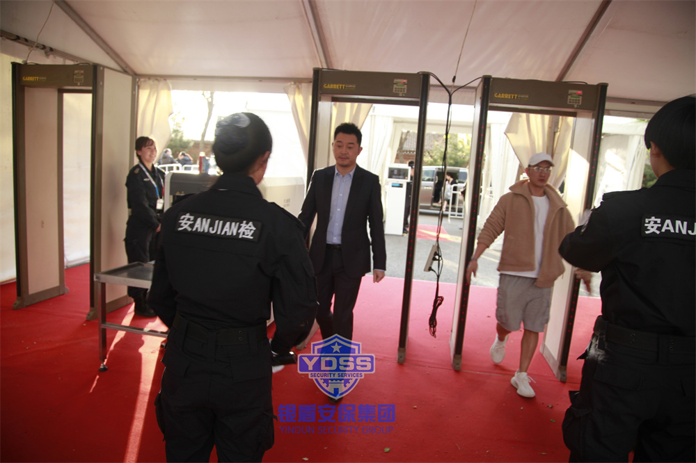 銀盾安保護(hù)衛(wèi) 北京銀盾保安服務(wù)有限公司為電影節(jié)明星提供安保服務(wù)