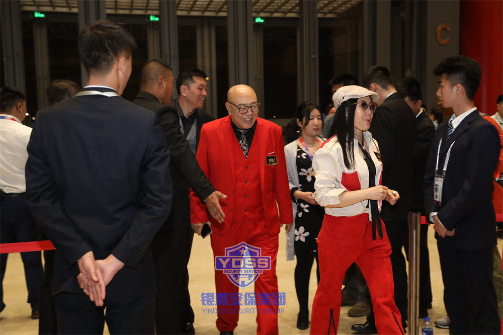 銀盾安保集團(tuán)明星安保護(hù)衛(wèi) 北京銀盾保安服務(wù)公司為電影節(jié)提供安保和保安服務(wù)