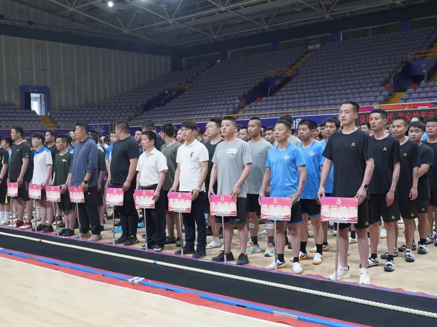 【凝心聚力一根繩、上下團(tuán)結(jié)一條心】銀盾保安在第四屆“京城杯”競技拔河比賽中獲佳績