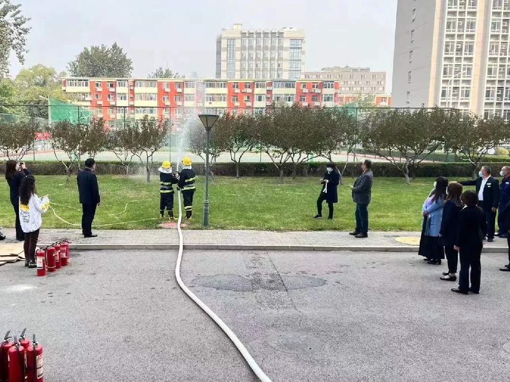 【人人講安全、個個會應(yīng)急】銀盾保安開展安全生產(chǎn)月主題消防安全應(yīng)急演練活動